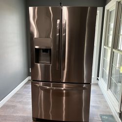 Frigidaire Refrigerator 