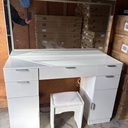 Brand New Makeup Vanity with LED Lights and Stool