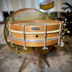 Vintage 20s Leedy Solid Shell Maple Snare Drum