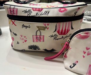Victoria's Secret Makeup Bag Set