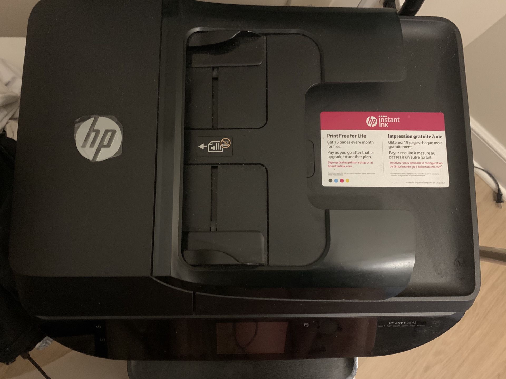 HP printer. Buy printer get 500 sheets paper!!