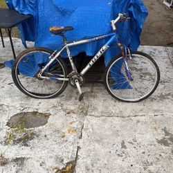 Trek 4300 Aluminum Bike