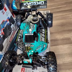 Kyosho Inferno NEO 4.0 RC Buggy with powerful nitro engine