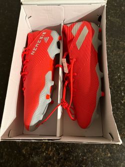 Messi Nemeziz Soccer Cleats