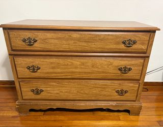 Solid Wood 3-Drawer Dresser
