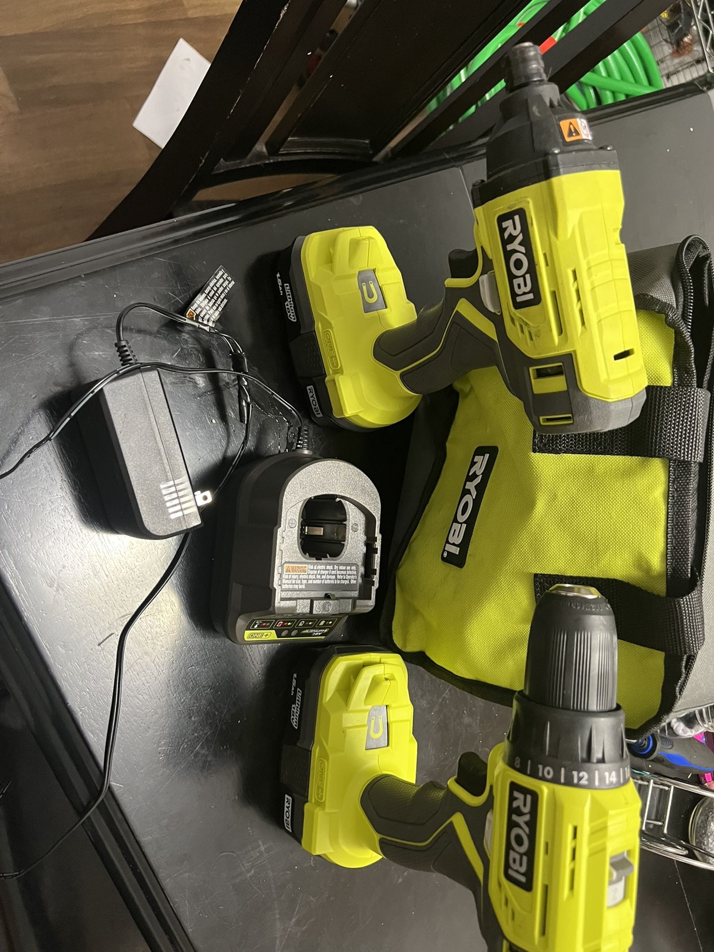 Ryobi Drill Set