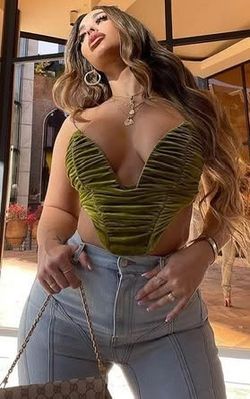 FASHION NOVA CROP TOP XS