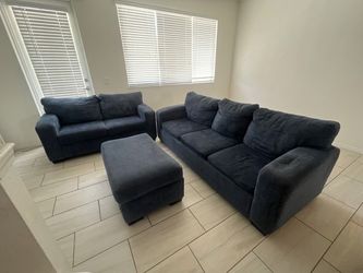 3-Piece Living Room Set – Rooms To Go (Sleeper Sofa + Loveseat + Ottoman)