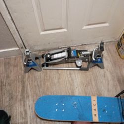 Floor Jack With 1 And Half Stand Only Used Once 65 Obo