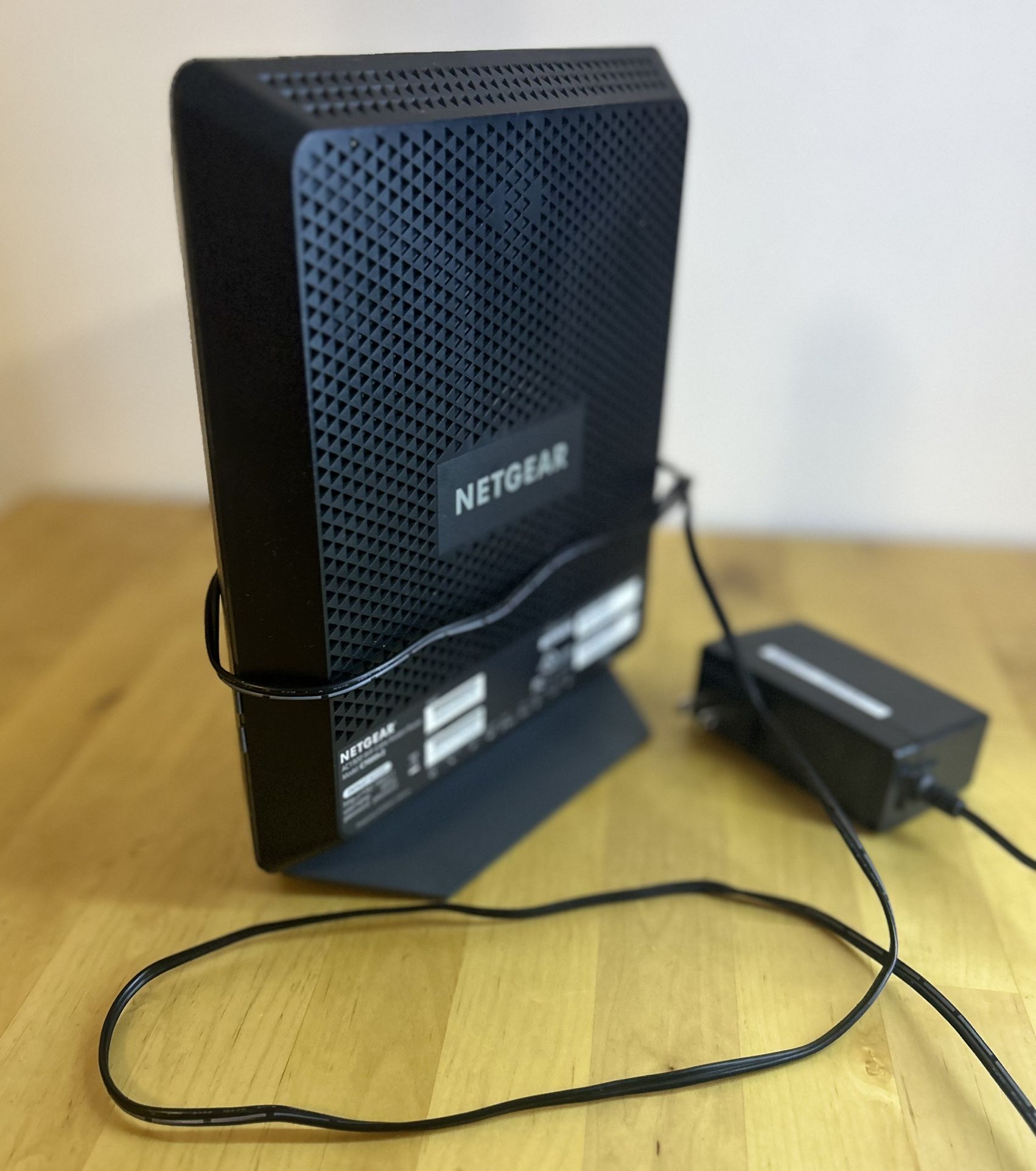 Netgear AC1900 Cable Modem Router