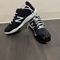 New Balance Baseball Cleats Size 12.5