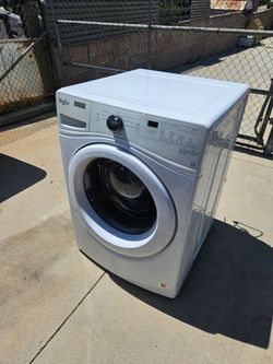Whirlpool Front Load Washing Machine works (sold as is)firm