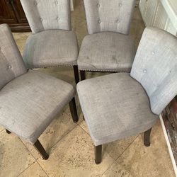 🌟 4 Lovely Gray Tufted Dining Chairs - Just $80 for All! 🌟  