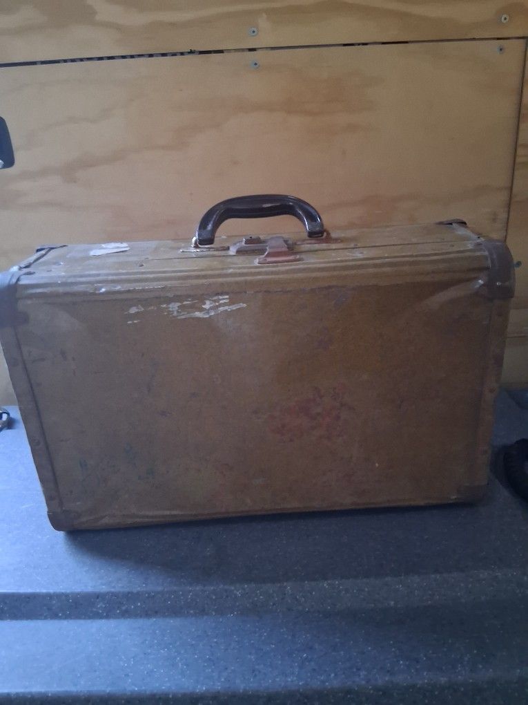 Vintage Suitcase 