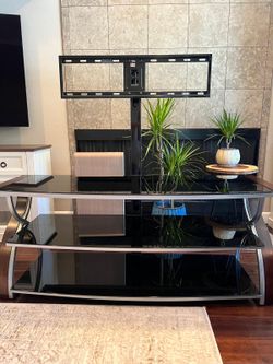 TV stand with swivel mount