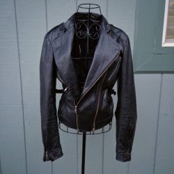 70s-80s Wilsons Vintage Fitted Genuine Leather Jacket. Size 34