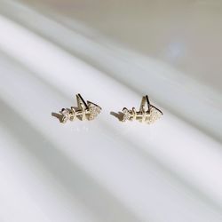 Gold Diamond Fish Bone Stud Earrings 