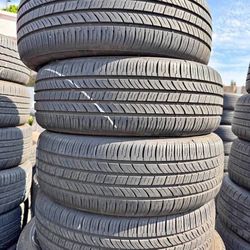 245/60r18 Kumho Tires Cón 80% De Vida Las 4 