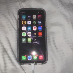 T-mobile / Family Mobile Apple iPhone XR 64GB 