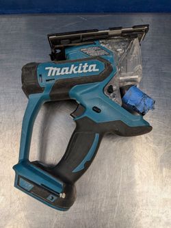 Makita Saw XDS01