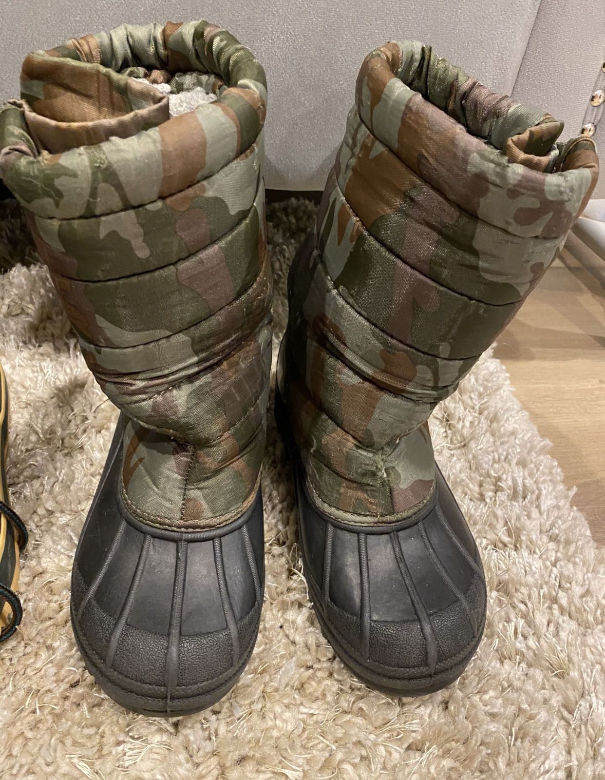 Boys or girls snow boots