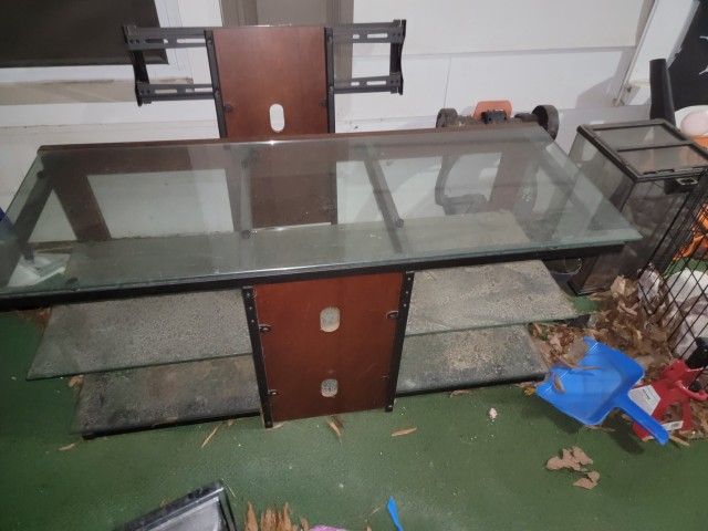 Glass TV Stand W/TV Mount