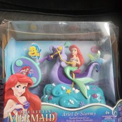 NIB DISNEY THE LITTLE MERMAID ARIEL & STORMY THE SEAHORSE REMOTE CONTROL
