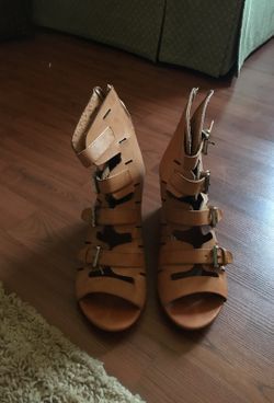 Camel Wedges Sz 8/9