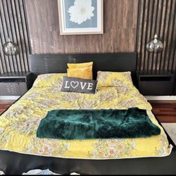 Bedroom Set With Night Stand And Storage Drawer 