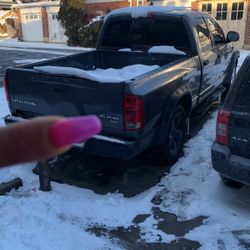 2004 Dodge Ram 1500 Asking 4000 With New Parts Or Best Whick Could Be Only 4
