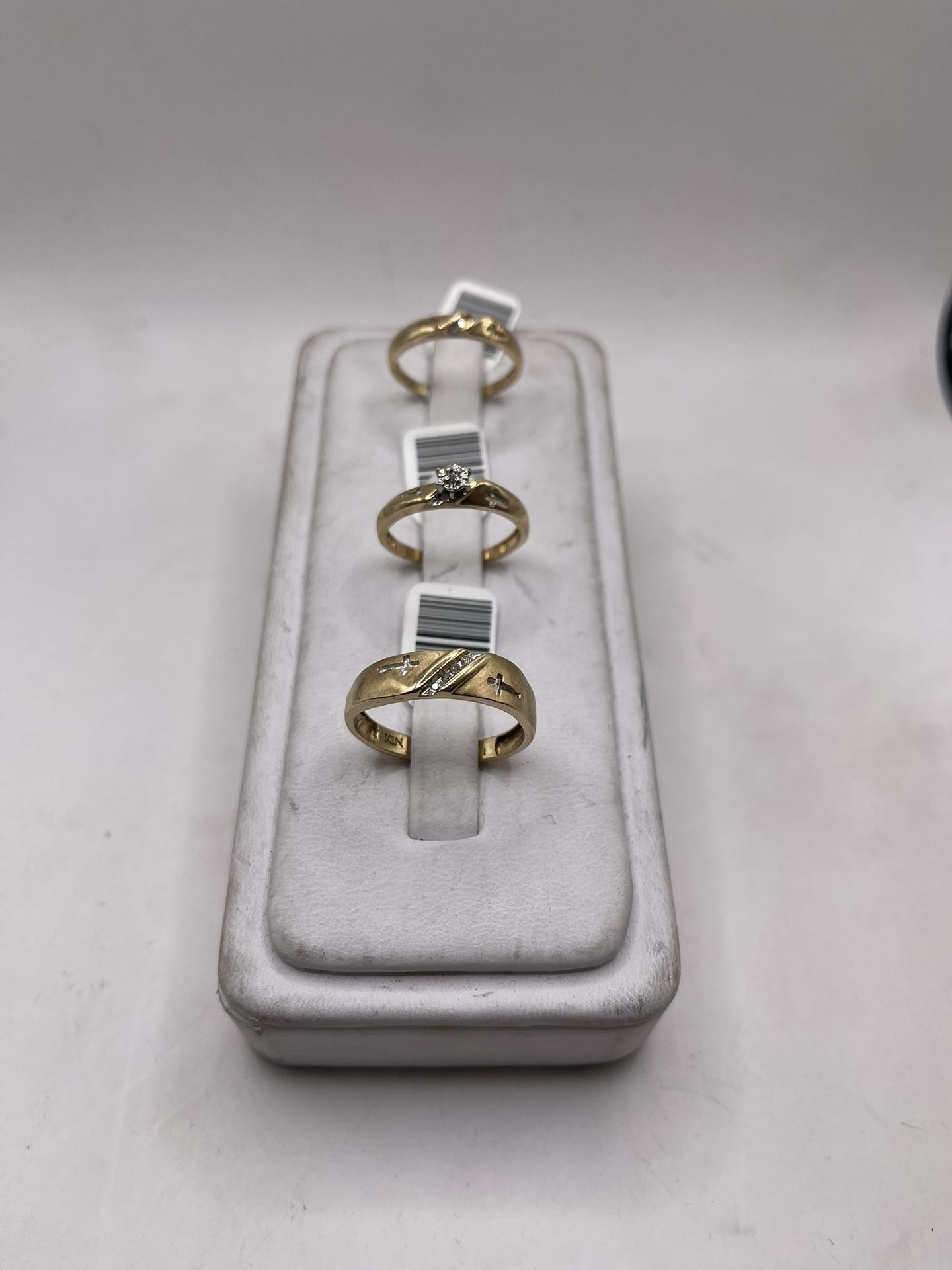 10kt Dual-Tone Gold Engagement Style Tri Ring Set w/ Cross Design