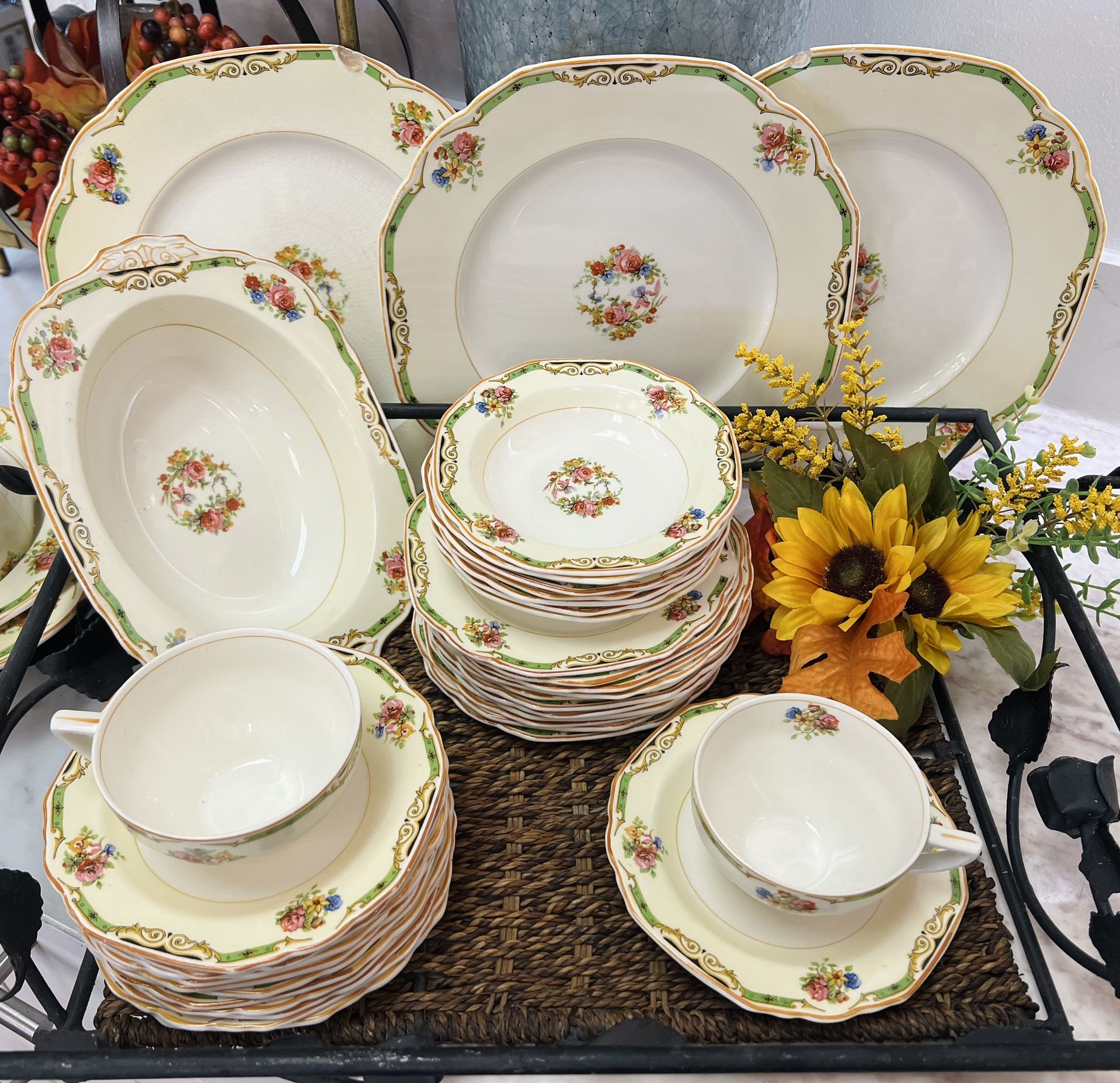 🌹✨ Antique W.H. Grindley “Ivory” China – Made in England (Reg. No. 737554) ✨🌹