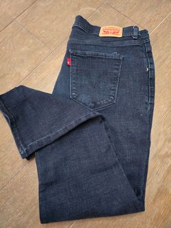 Levis womens jeans
