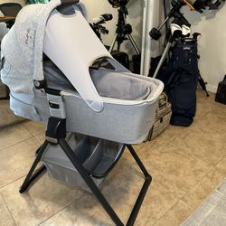 Nuna MIXX Next Bassinet & Stand