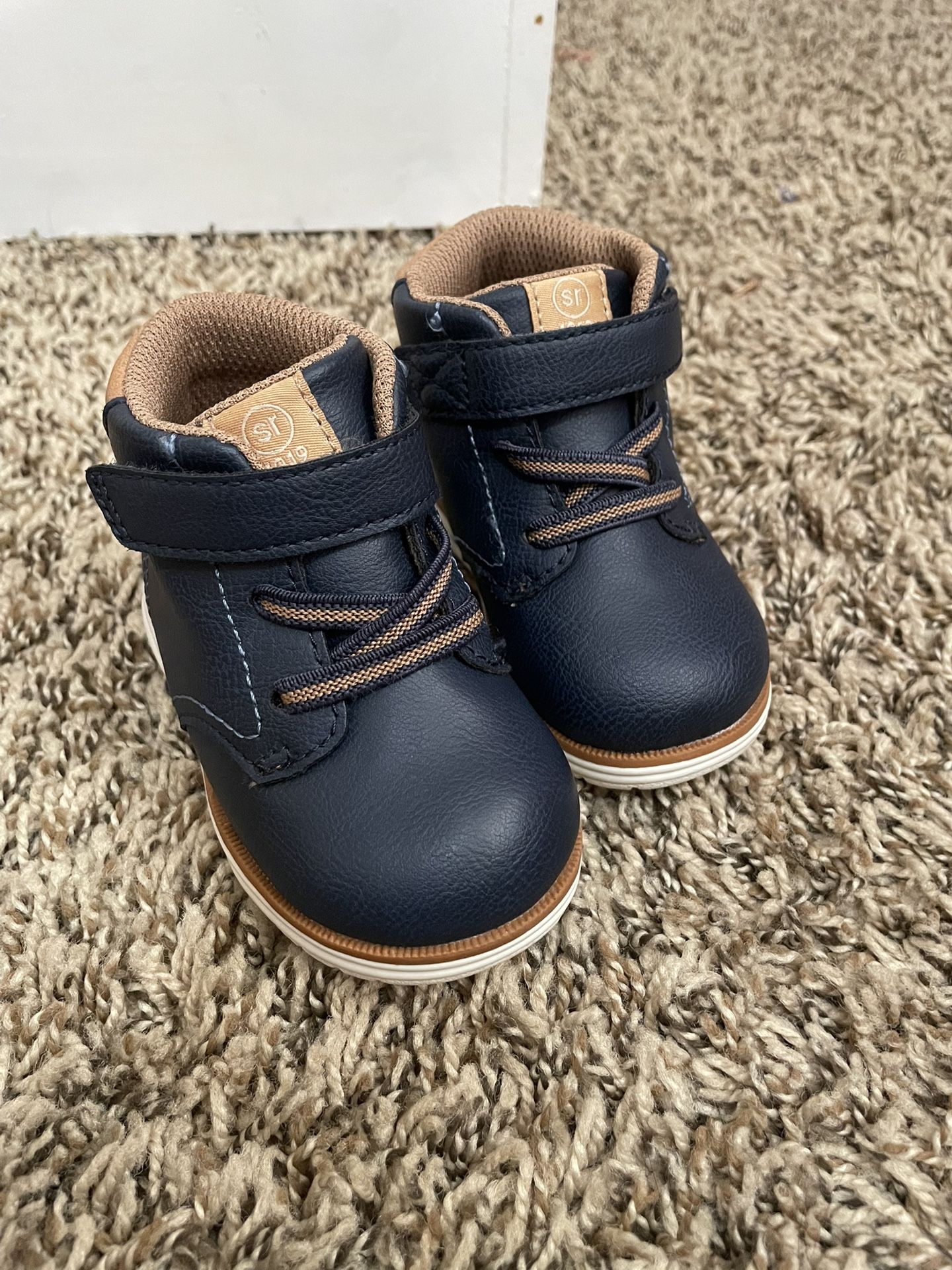 Toddler Boy Boots Size 4m