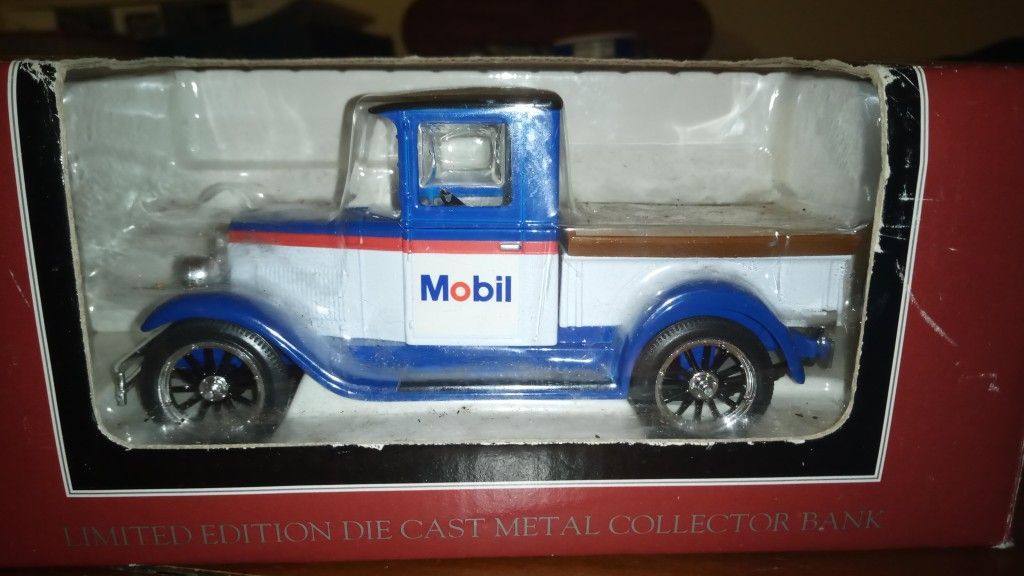 Die Cast Mobile Bank. Never Opened