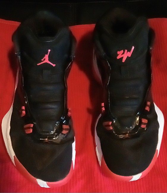 Jordans Zion 1 Black White Bright Crimson Da3130-006