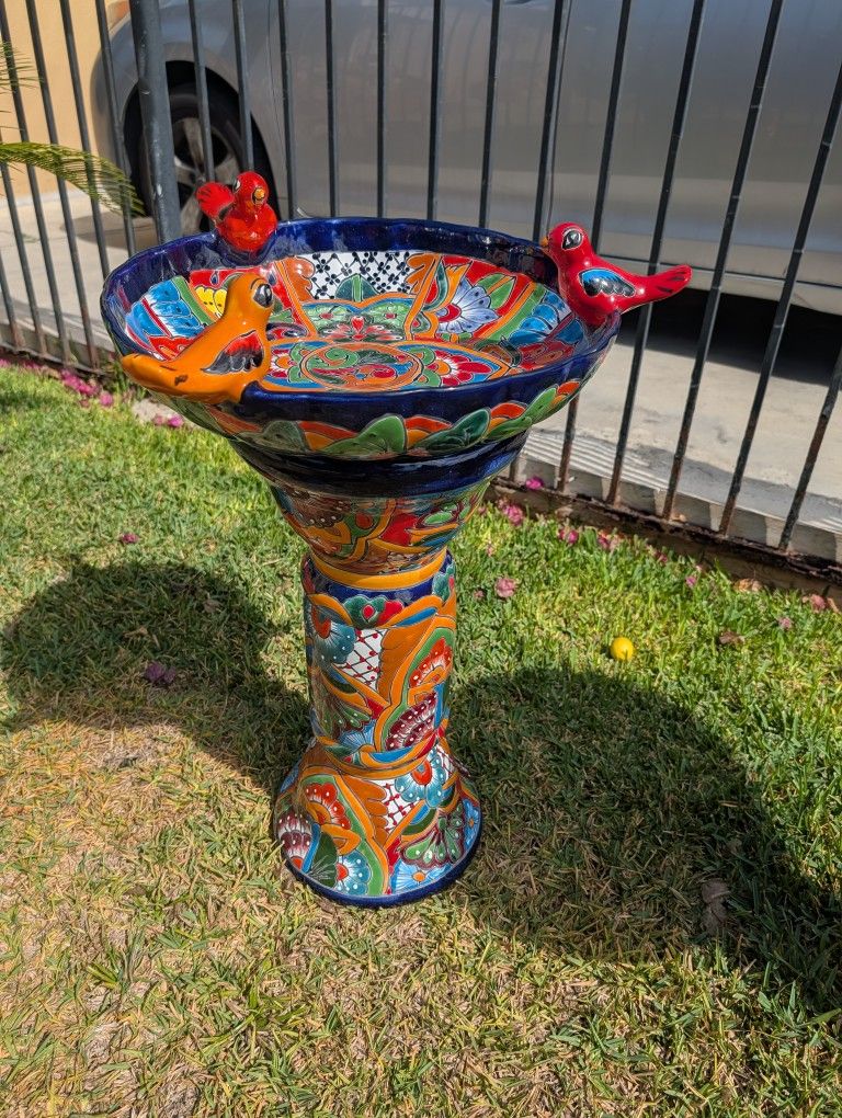 Mexican Talavera FOUNTAIN — Bird Bath
