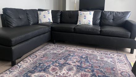 L-sectional couch sofa ottoman. Pickup Only. 