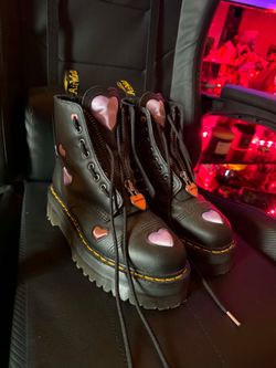 Hearted platformed black martins size 9