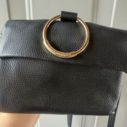 VINCE CAMUTO BLACK CROSSBODY 