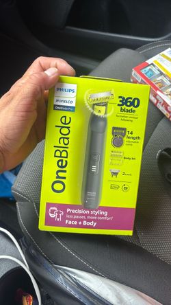 Philips Norelco OneBlade Pro 360 Face + Body