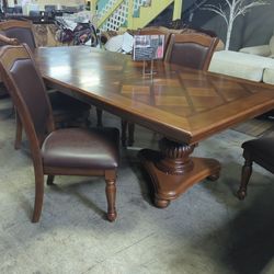 DINING TABLE WITH 6 CHAIRS 