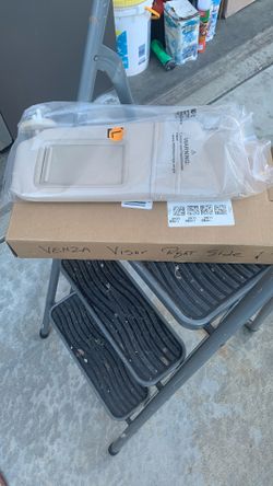 Toyota Venza 2010 sunvisor right side