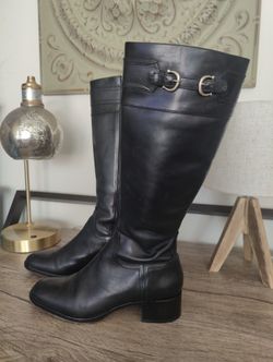 Ann Taylor Boots Size 8.5