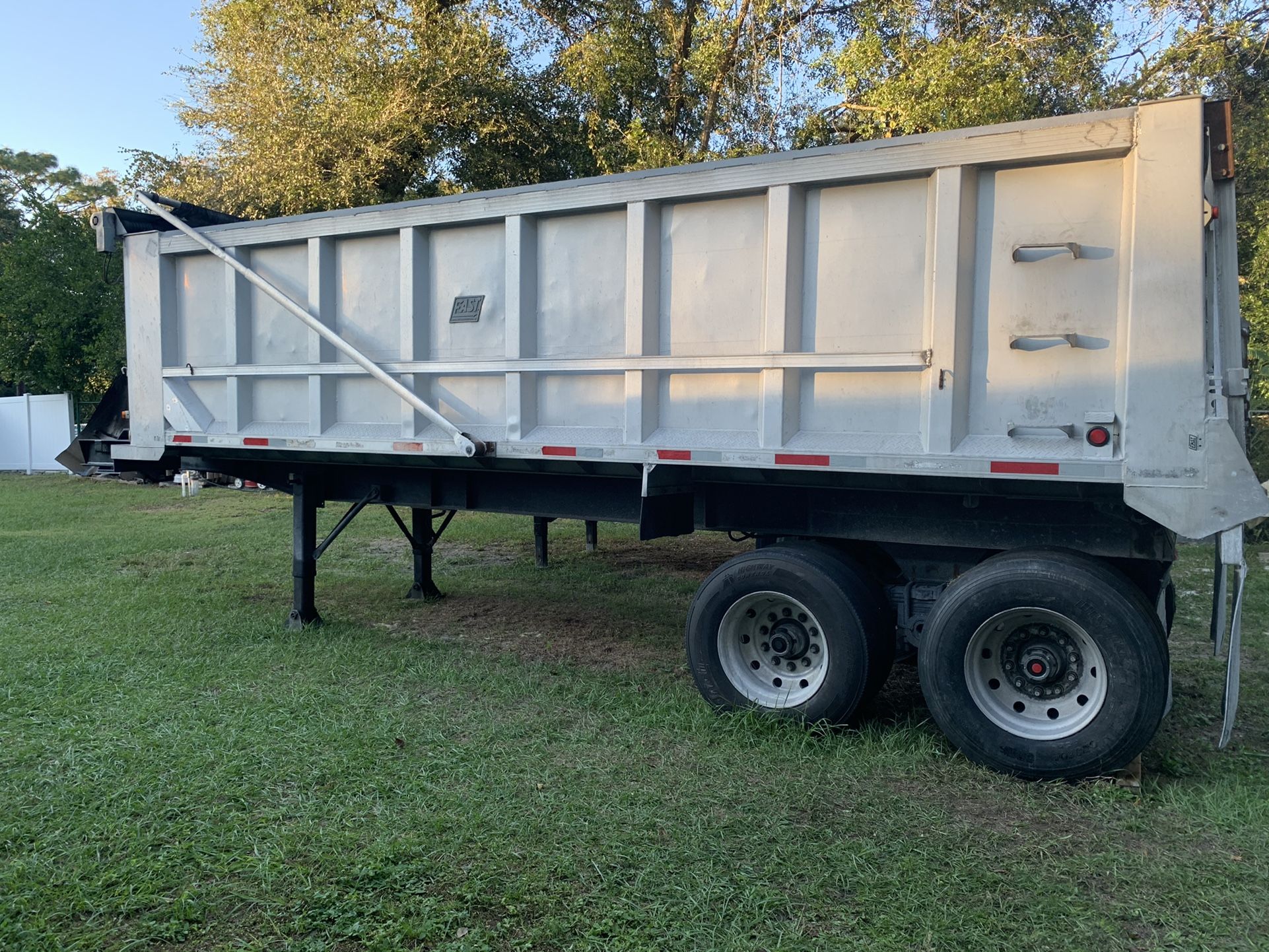 Dump Trailer