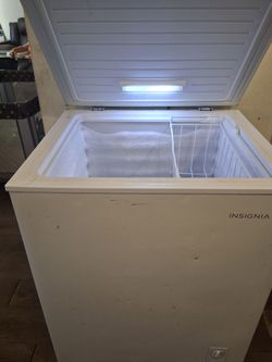 Deep freezer