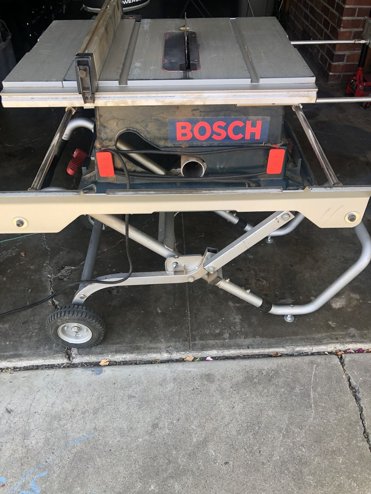 Bosch Table Saw w/wheel Stand