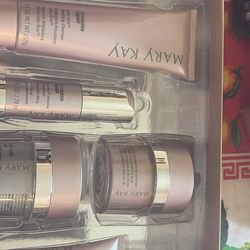 Mary Kay Timewise Repair Set