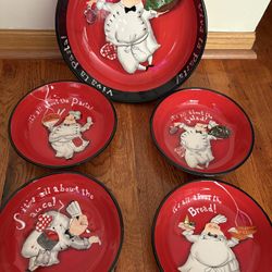 Vintage Viva La Pasta Serving Bowl and 4 Bowls Excellent Condition  Large Bowl is 13 is across and smaller are 9.25” across